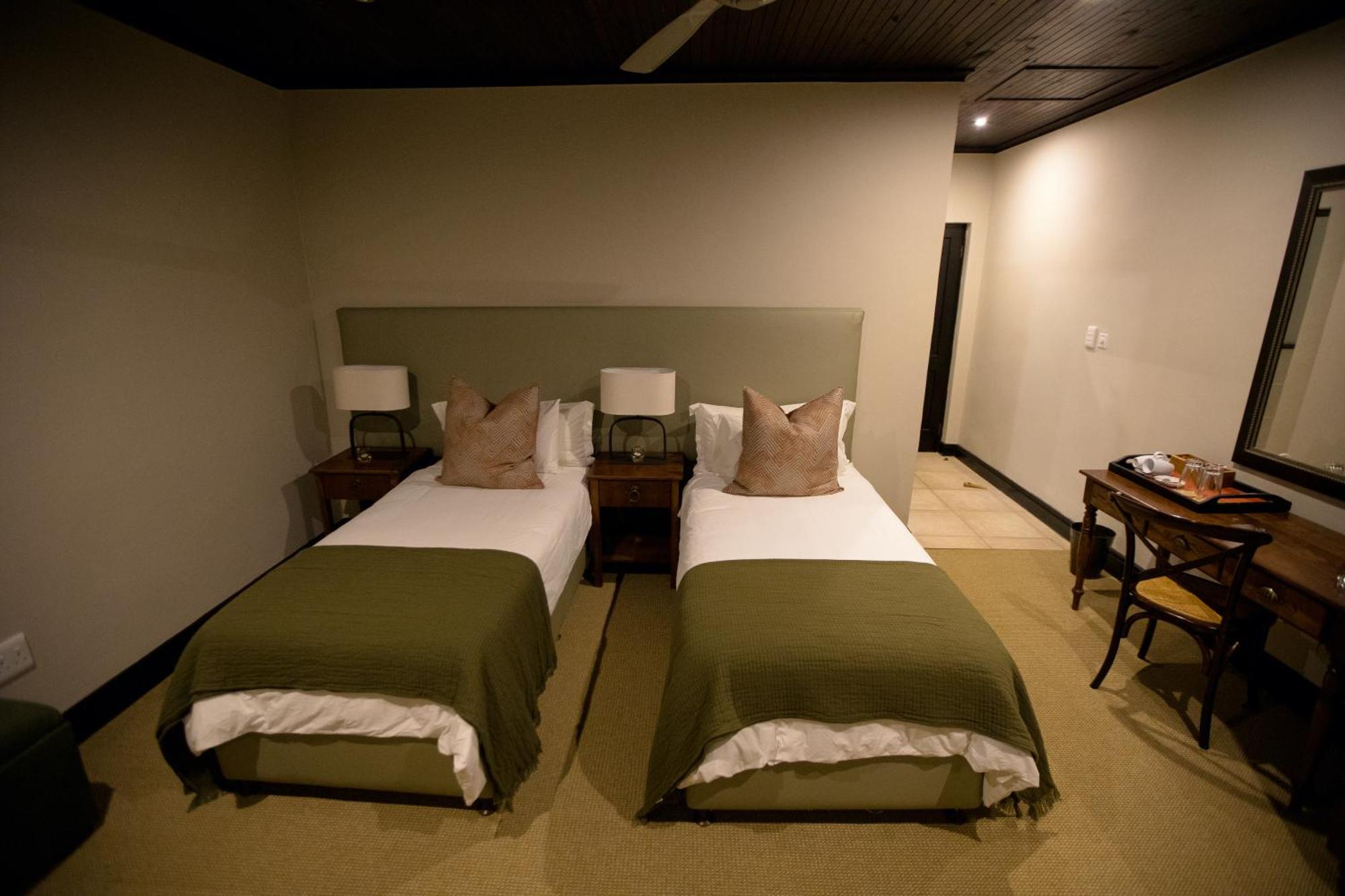 Swartberg Private Game Lodge Oudtshoorn Kültér fotó